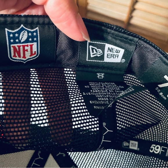 NFL Saints Hat - Picture 5 of 8